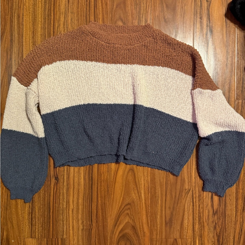 Cropped sweater three color